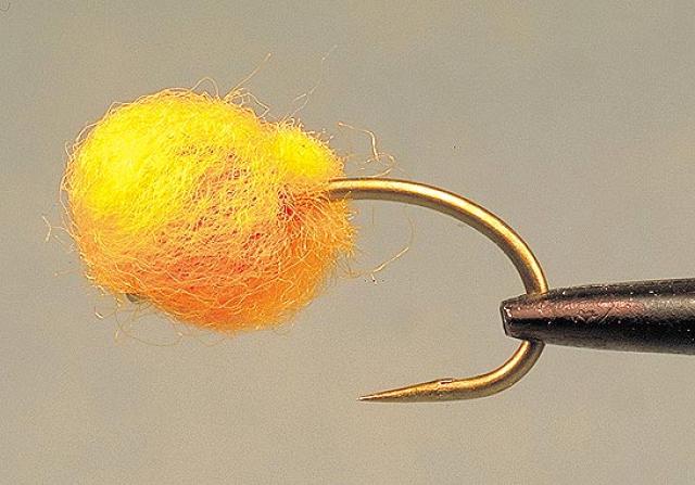 gal/Jims flies/UNREALEGG SINGLE GLD NUGGET.jpg